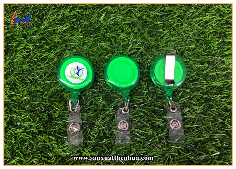 YoYo đeo thẻ màu XANH LÁ
