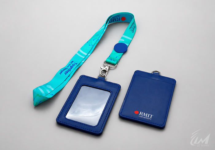 dây đeo thẻ RMIT kèm bao đựng thẻ in logo